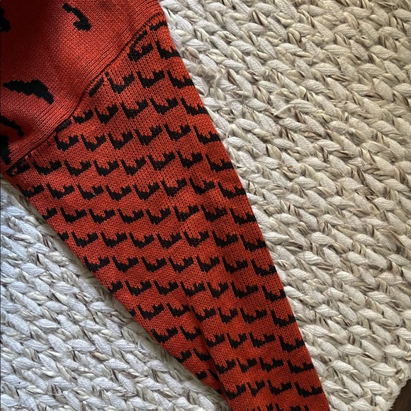 MINKPINK Once a Cheetah Sweater - Size L - Picture 4 of 5